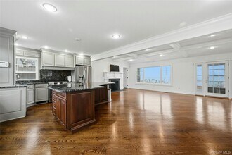 20845 Soundview Ave in Southold, NY - Building Photo - Building Photo