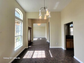 5535 Whispering Oaks Ln, Unit 101 in Fort Worth, TX - Building Photo - Building Photo