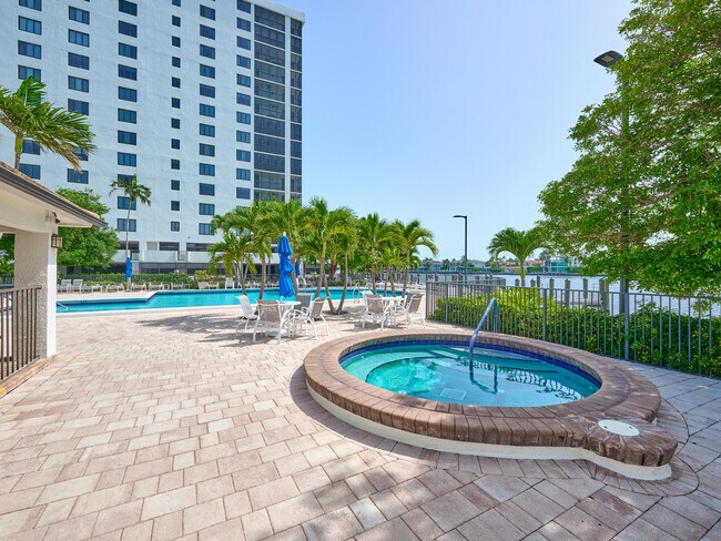 3420 S Ocean Blvd in Highland Beach, FL - Building Photo - Building Photo
