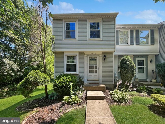 8426 Red Eagle Ct in Lorton, VA - Building Photo - Building Photo