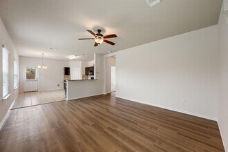 2033 Mottey St in Georgetown, TX - Building Photo - Building Photo