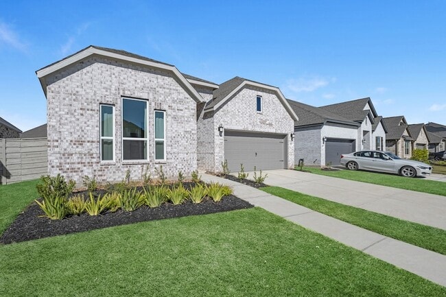 2323 Hazel Berry St in Manvel, TX - Foto de edificio - Building Photo