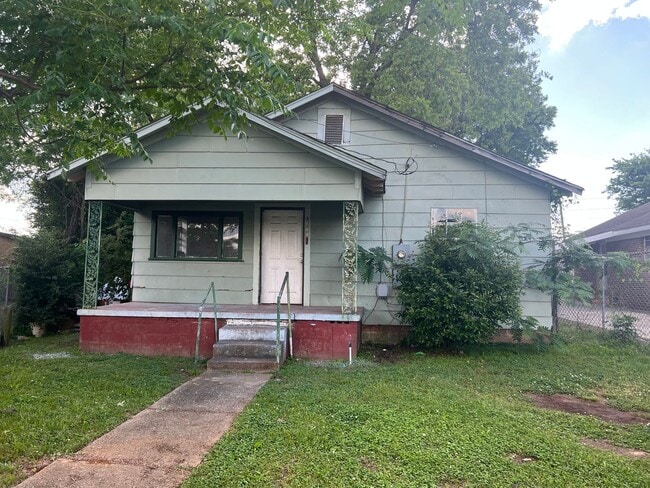 property at 2720 31st Ave