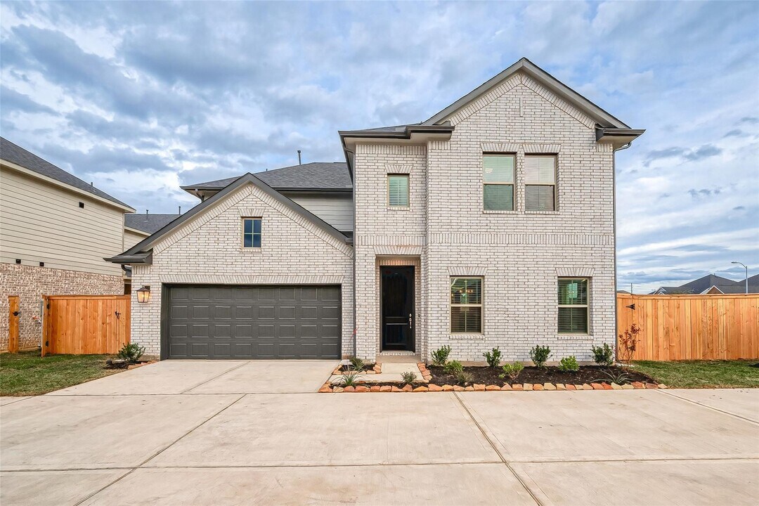 31139 Mahogany Fir Trl in Hockley, TX - Building Photo