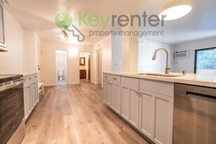 6780 Friars Rd in San Diego, CA - Building Photo