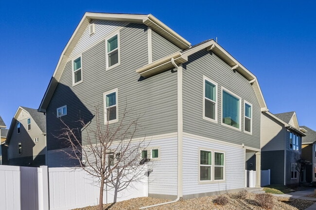 property at 4713 N Tower Dr