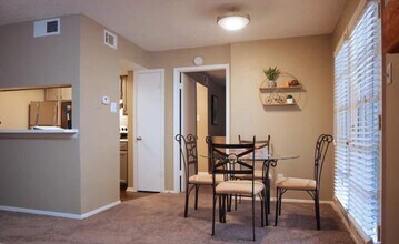 3001 Crystal Spgs St in Bedford, TX - Building Photo - Building Photo
