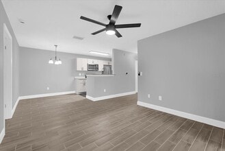 2533 Grassy Point Dr in Lake Mary, FL - Building Photo - Building Photo