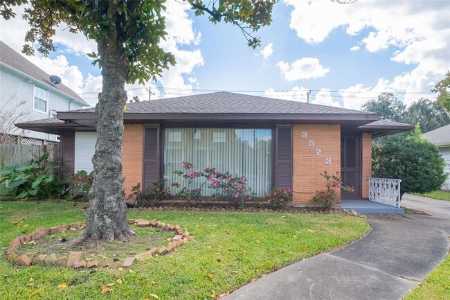 property at 3523 Glen Haven Blvd