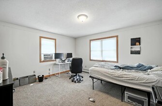 39 Valley Ln in Amherst, MA - Building Photo - Building Photo