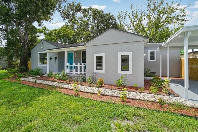 3710 W Griflow St in Tampa, FL - Building Photo - Building Photo