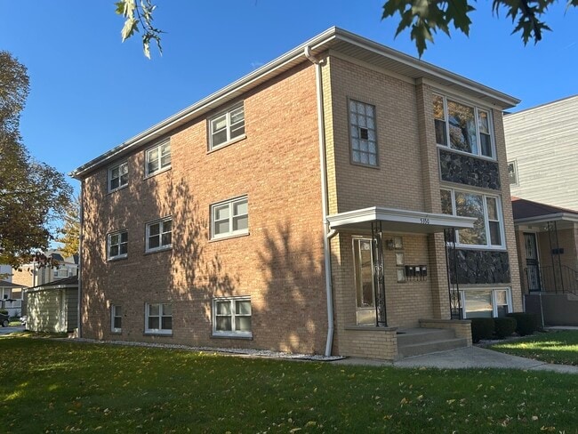 5350 N Central Ave in Chicago, IL - Building Photo - Building Photo