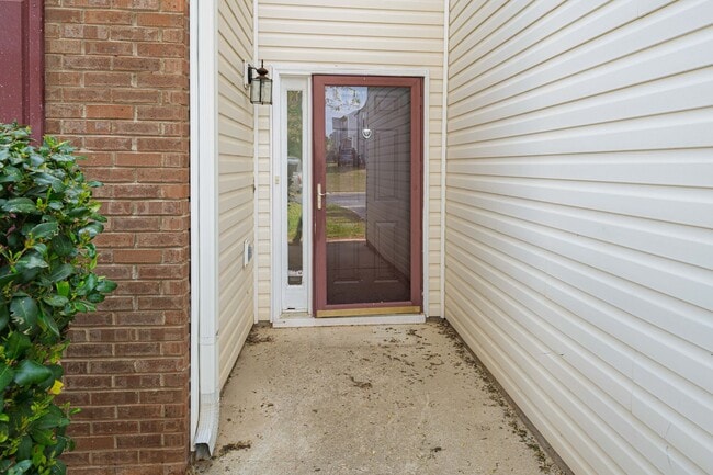 6091 Yellowood Ct in Atlanta, GA - Building Photo - Building Photo