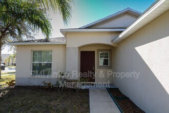 7538 Turtle View Dr in Ruskin, FL - Building Photo - Building Photo