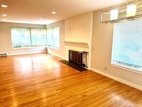 10665 Durland Ave NE in Seattle, WA - Building Photo - Building Photo