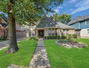 11738 Wickchester Ln in Houston, TX - Building Photo - Building Photo