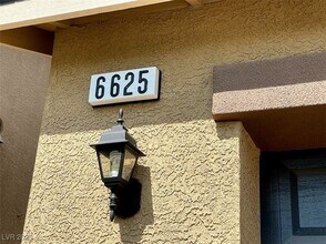 6625 Rocky Reef St in Las Vegas, NV - Building Photo - Building Photo