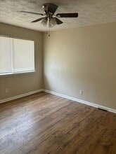 923 Pine Oak Trl in Austell, GA - Building Photo - Building Photo