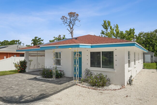 2802 9th Ave W in Bradenton, FL - Foto de edificio - Building Photo