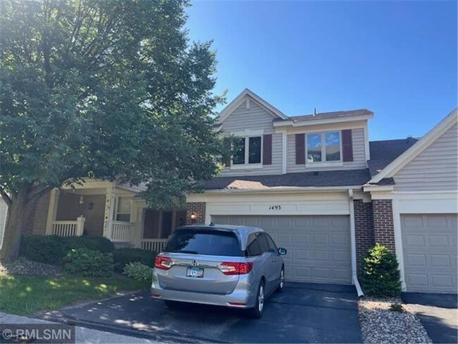 property at 1493 Summit Shores Dr