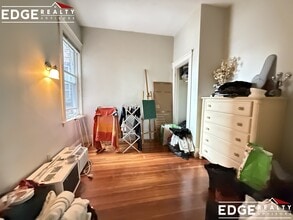 77 Easton St, Unit 2 in Boston, MA - Building Photo - Building Photo