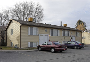 Forest Gate Apartments in Logan, UT - Building Photo - Building Photo