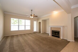 2817 Alaskan Way in Jacksonville, FL - Foto de edificio - Building Photo