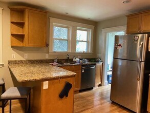 112 Nonantum St in Boston, MA - Building Photo - Building Photo