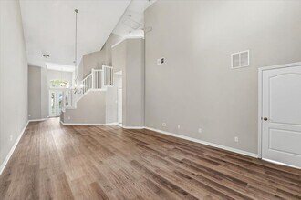 182 Chippendale Terrace in Oviedo, FL - Building Photo - Building Photo