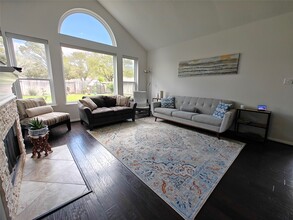 5902 Mettler Ln in Richmond, TX - Building Photo - Building Photo