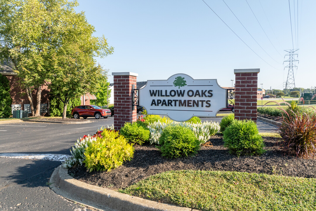 Willow Oaks Apartments in Louisville, KY - Foto de edificio