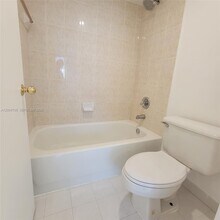 7601 Dickens Ave in Miami Beach, FL - Building Photo - Building Photo