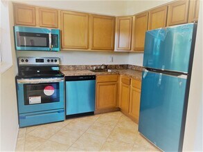 309 NE 16th St, Unit C8 in Fort Lauderdale, FL - Foto de edificio - Building Photo