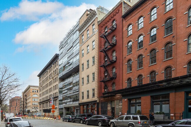 35 Vestry St in New York, NY - Building Photo - Building Photo