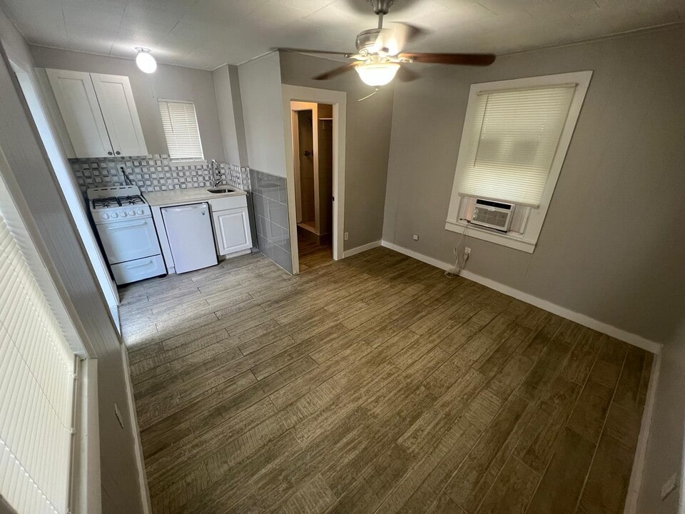 2843 Forest Hill Blvd in West Palm Beach, FL - Building Photo