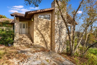 1302 Wild Basin Ledge-Unit -B849.207 in Austin, TX - Foto de edificio - Building Photo