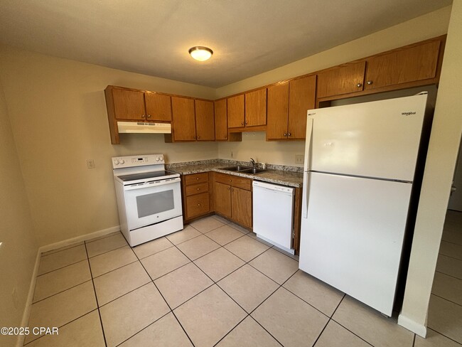 1100 Frankford Ave in Panama City, FL - Building Photo - Building Photo