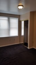 242 Meyran Ave in Pittsburgh, PA - Building Photo - Building Photo