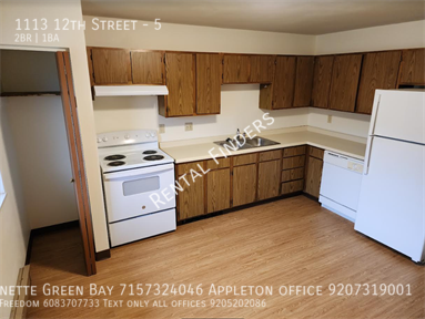 1113 12th St in Baraboo, WI - Building Photo