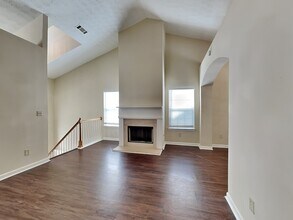 320 Lake Royale Pl in Riverdale, GA - Building Photo - Building Photo