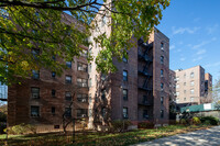 Mitchell Gardens Co-Op #3 in Flushing, NY - Building Photo - Building Photo