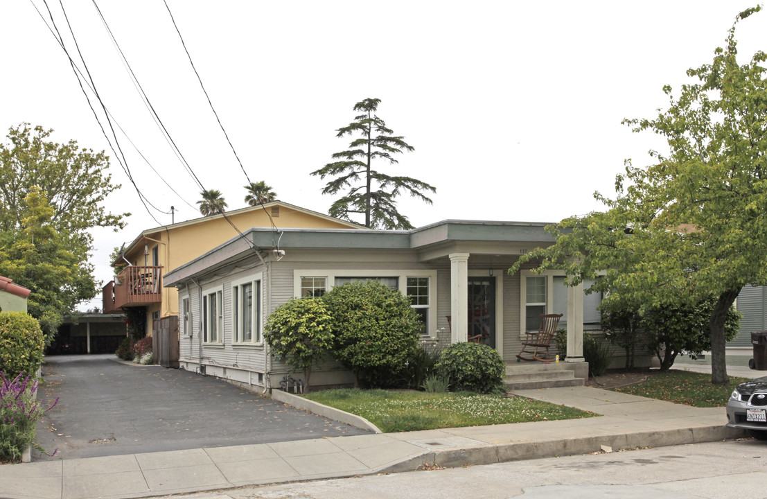 137 Clay St in Santa Cruz, CA - Building Photo