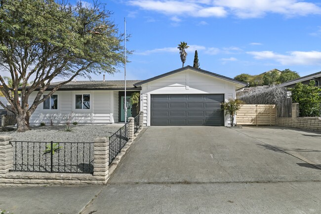 416 Gail Dr in Vista, CA - Building Photo - Building Photo