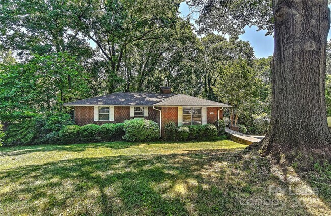 property at 1215 Sewickley Dr