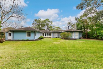 5602 Evergreen St in Bellaire, TX - Building Photo - Building Photo