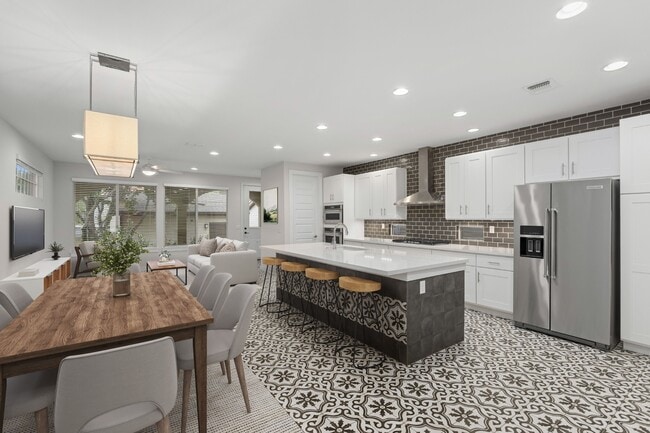 350 E Olmos Dr in Olmos Park, TX - Building Photo - Building Photo