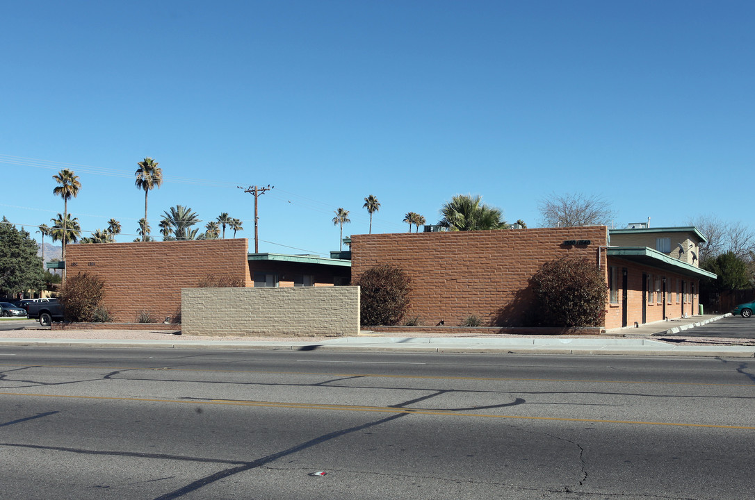 1540-1552 N Craycroft Rd in Tucson, AZ - Building Photo