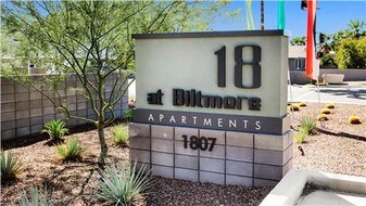 18 at Biltmore Apartments in Phoenix, AZ - Building Photo