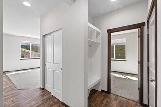 5167 Sophie St in Bremerton, WA - Building Photo - Building Photo