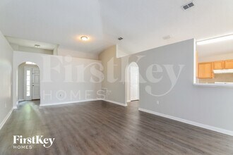 10409 River Bream Dr in Riverview, FL - Building Photo - Building Photo